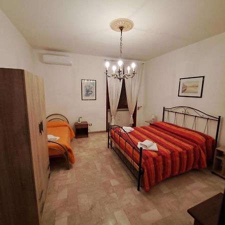 Casa Vacanza Pietro E Nina Lecce Bagian luar foto