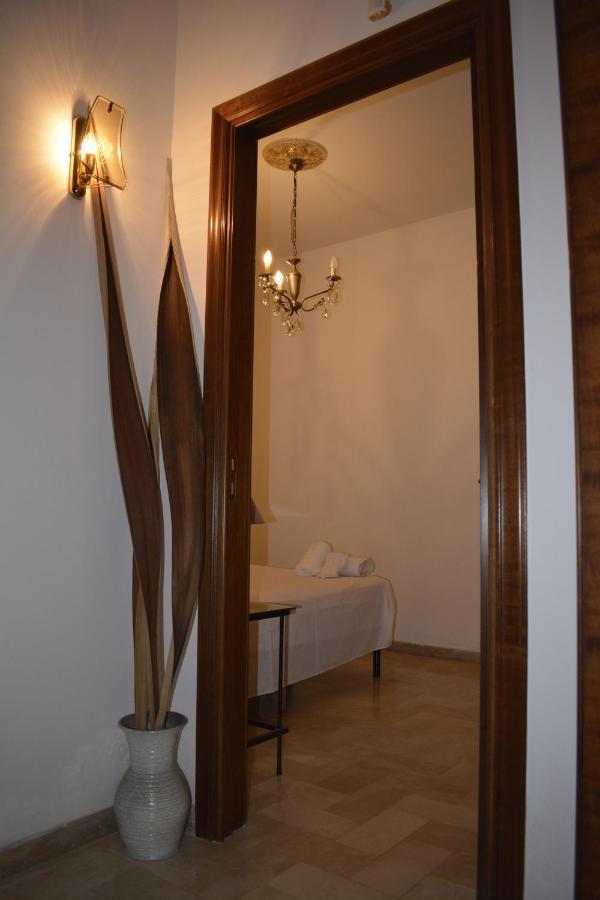 Casa Vacanza Pietro E Nina Lecce Bagian luar foto