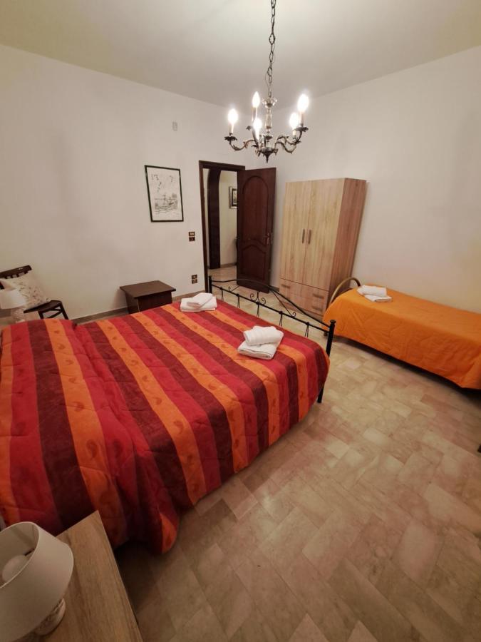 Casa Vacanza Pietro E Nina Lecce Bagian luar foto