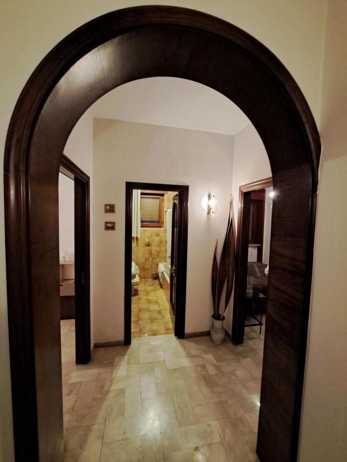 Casa Vacanza Pietro E Nina Lecce Bagian luar foto